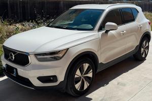 VOLVO XC40 D3 Geartronic Momentum Pro N1