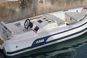 Tender AB JET 380 150cv