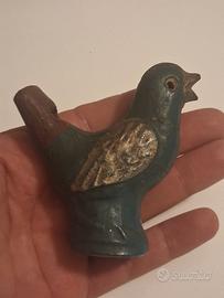 Antico fischietto uccello 