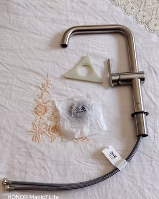 RUBINETTO MISCELATORE PER CUCINA