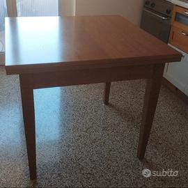 Tavolo allungabile Veneta Cucine 90x90