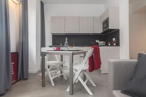 Ampio e moderno monolocale in zona Fiera