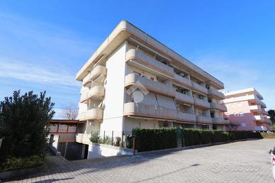 3 LOCALI A MARTINSICURO