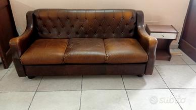 divano letto in pelle 