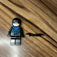 Lego Batman Nightwing minifigure set  76160