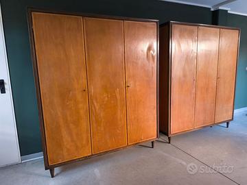 COPPIA DI ARMADI IN LEGNO VINTAGE  ANNI 50
