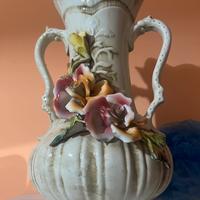 Vaso Capodimonte con Rose