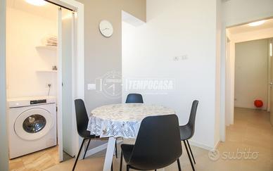 TRILOCALE CON AMPIO BALCONE