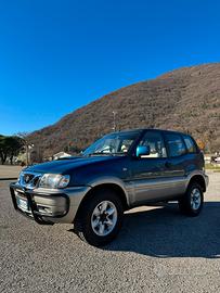 Nissan Terrano ll 2.7 2001