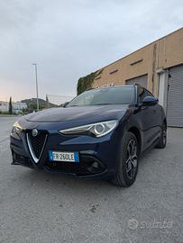 Stelvio 2.2  q4 210 CV