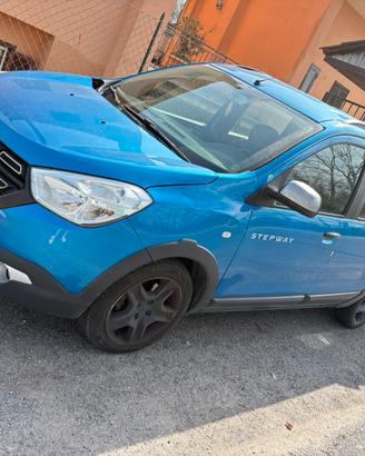 DACIA LODGY STEPWAY “Brave”