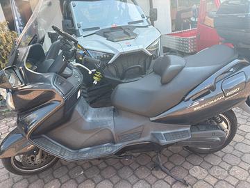 Burgman 650 executive