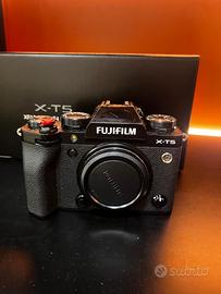 Fuji XT5 corpo nero