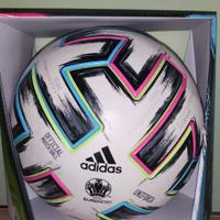 pallone calcio Adidas 