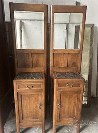 Comodini vintage in legno massello