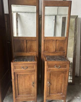 Comodini vintage in legno massello