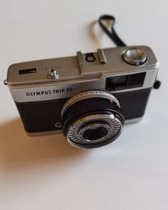 Olympus Trip 35 - Fotocamera Analogica 35mm Vintag