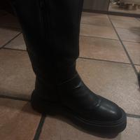 Stivali Zara numero 34