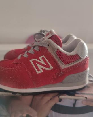 Lotto quattro paia di scarpe per bimbi numero 20