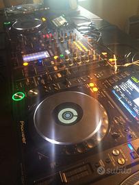 Pioneer CDJ2000 Nexsus + mixer