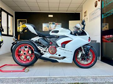 Ducati Panigale V2