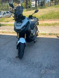 Honda x-adv