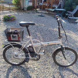 bici elettrica pieghevole 