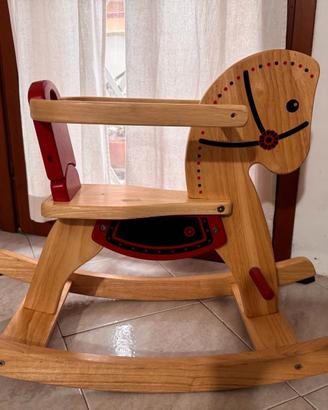 Cavallo a dondolo Pintoy in legno