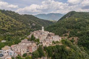 Casa indipendente di 400 m² con più di 5 locali a 