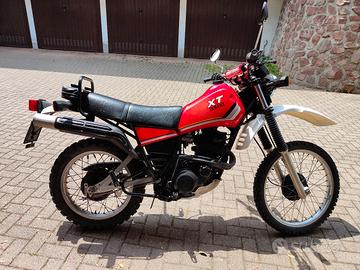 Yamaha XT 400