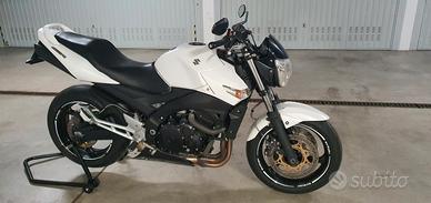 Suzuki GSR 600 - 2008