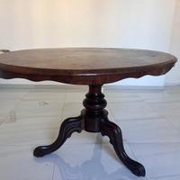 Antico tavolo stile vittoriano inglese con piano o