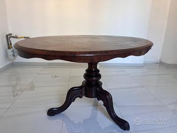 Antico tavolo stile vittoriano inglese con piano o