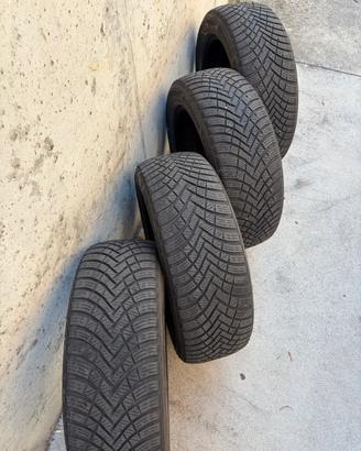 4 gomme invernali Hankook