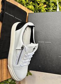 Giuseppe Zanotti white 45