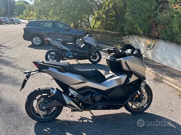 Honda forza 750 2025 garanzia fino al 2031