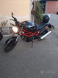 Ducati Monster 695