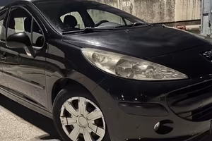 Peugeot 207 1.4 HDi 70CV 5p. Energie Sport