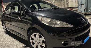 Peugeot 207 1.4 HDi 70CV 5p. Energie Sport