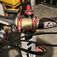 Manubrio Renthal Lite Carbon Fatbar 35 rise 20