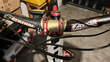 Manubrio Renthal Lite Carbon Fatbar 35 rise 20