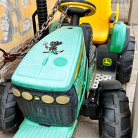 Trattore John Deere Ground Force peg Perego
