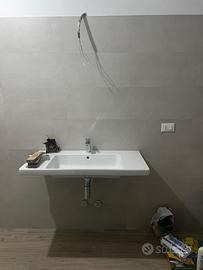 Lavandino sospeso rettangolare in ceramica bianca