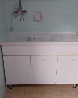 Lavandino con mobile