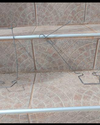 pali precompressi x vigneto o recinto.molle distan