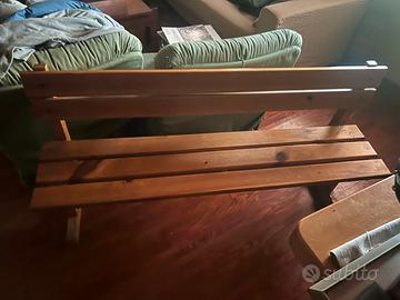 Tavolo da taverna con panca