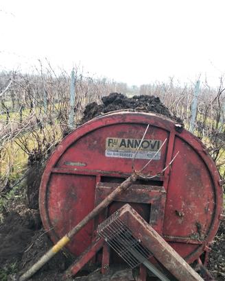 Spandimento Letame Vigneti 