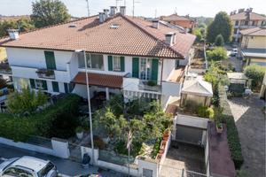 VILLA A SCHIERA A SAVIGNANO SUL RUBICONE