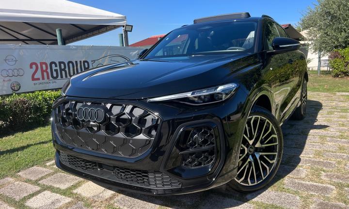 AudiQ5 SPORTBACK S-LINE 2.0TDI QUATTRO-"NUOVA"