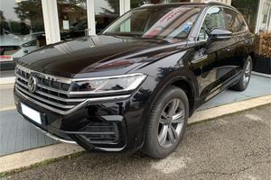 VOLKSWAGEN TOUAREG 3.0 V6 TDI 231 CV 4MOTION R-LIN